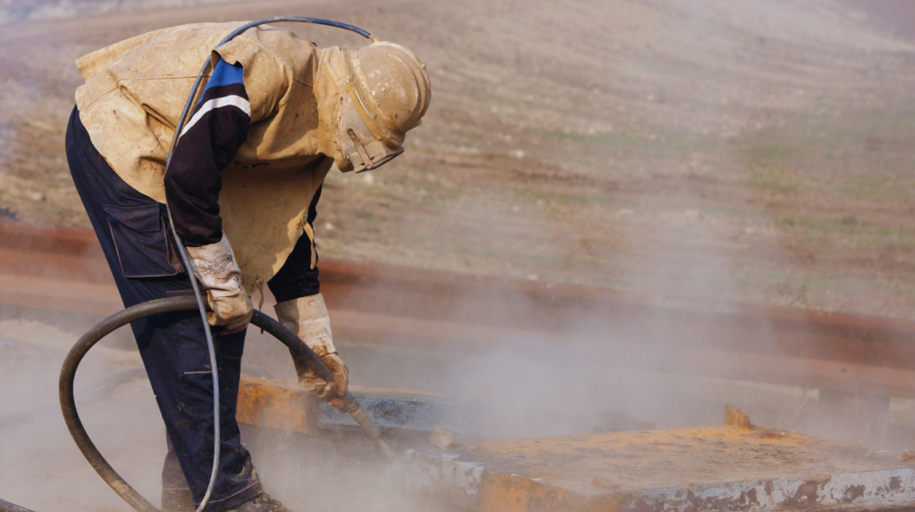 Mobile Compressed Air Uses in Air-Driven Sandblasting