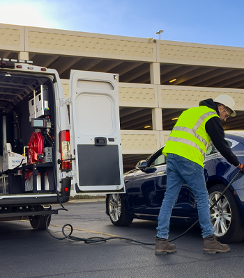 EPEQ® Roadside Vehicle Assistance Kit EPEQ® Roadside Vehicle Assistance Kit